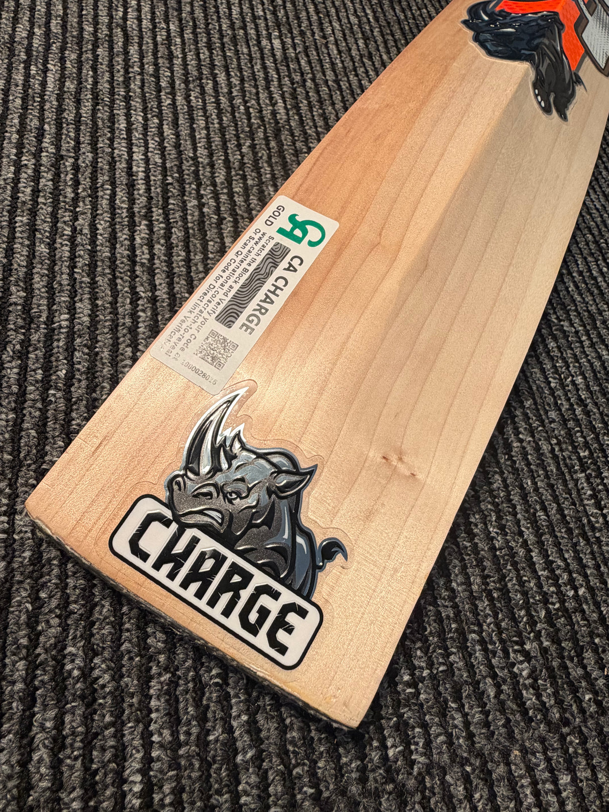 CA CHARGE English Willow Cricket Bat - 10 Grains-1195g - 2.7 lb