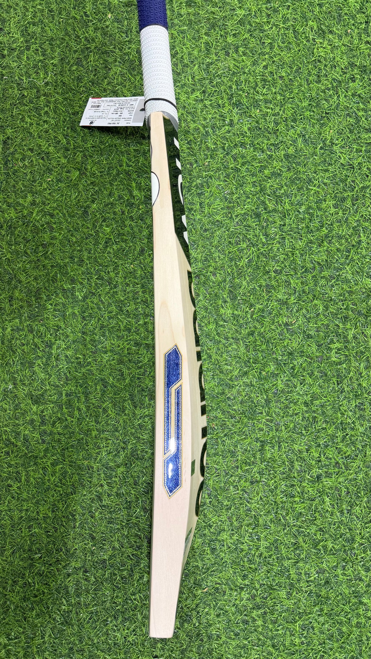 NB New Balance DC-700i Pro English willow Cricket Bat - 6 Grains -1165g-2.6lb