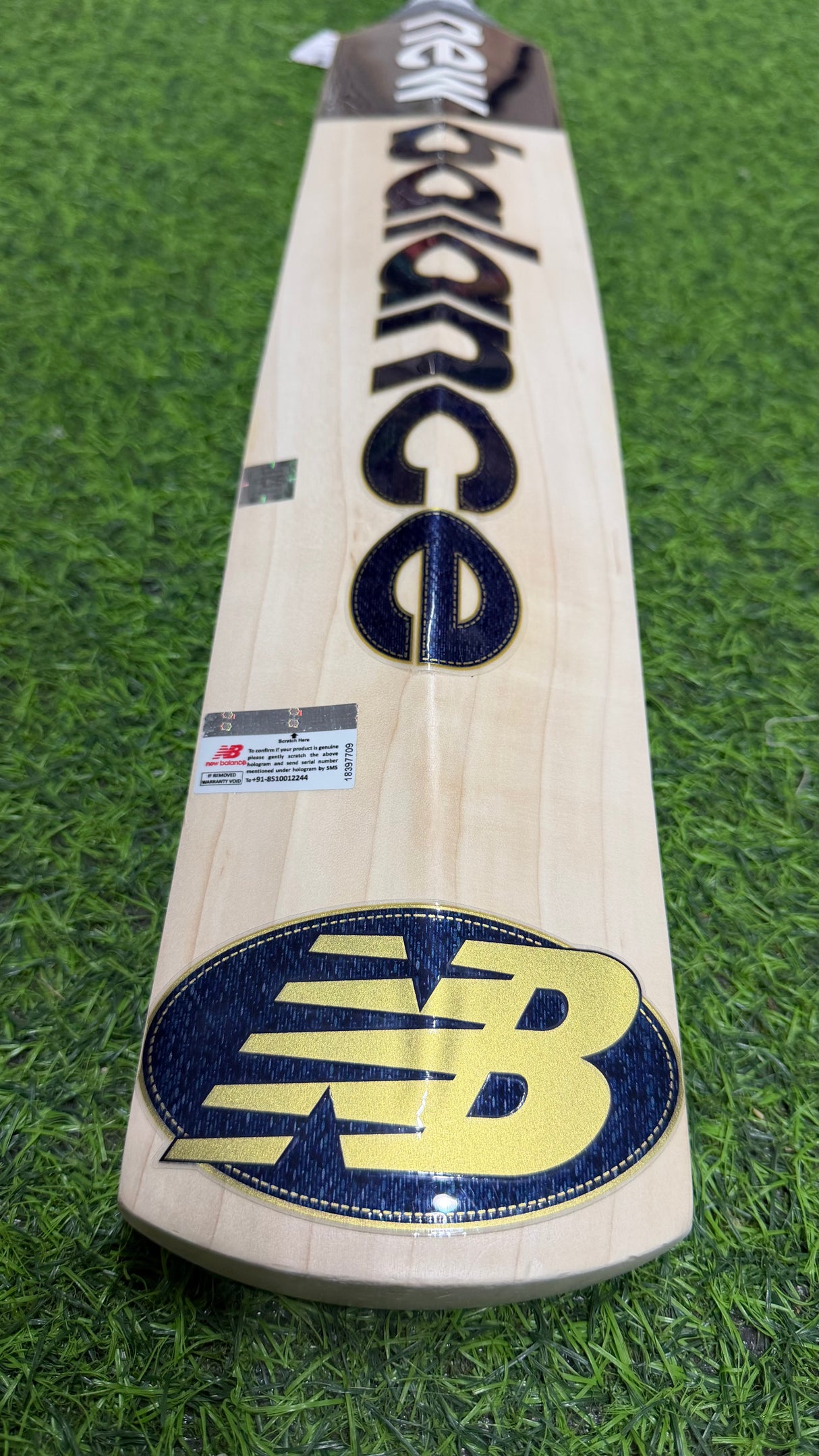NB New Balance DC-700i Pro English willow Cricket Bat - 6 Grains -1165g-2.6lb