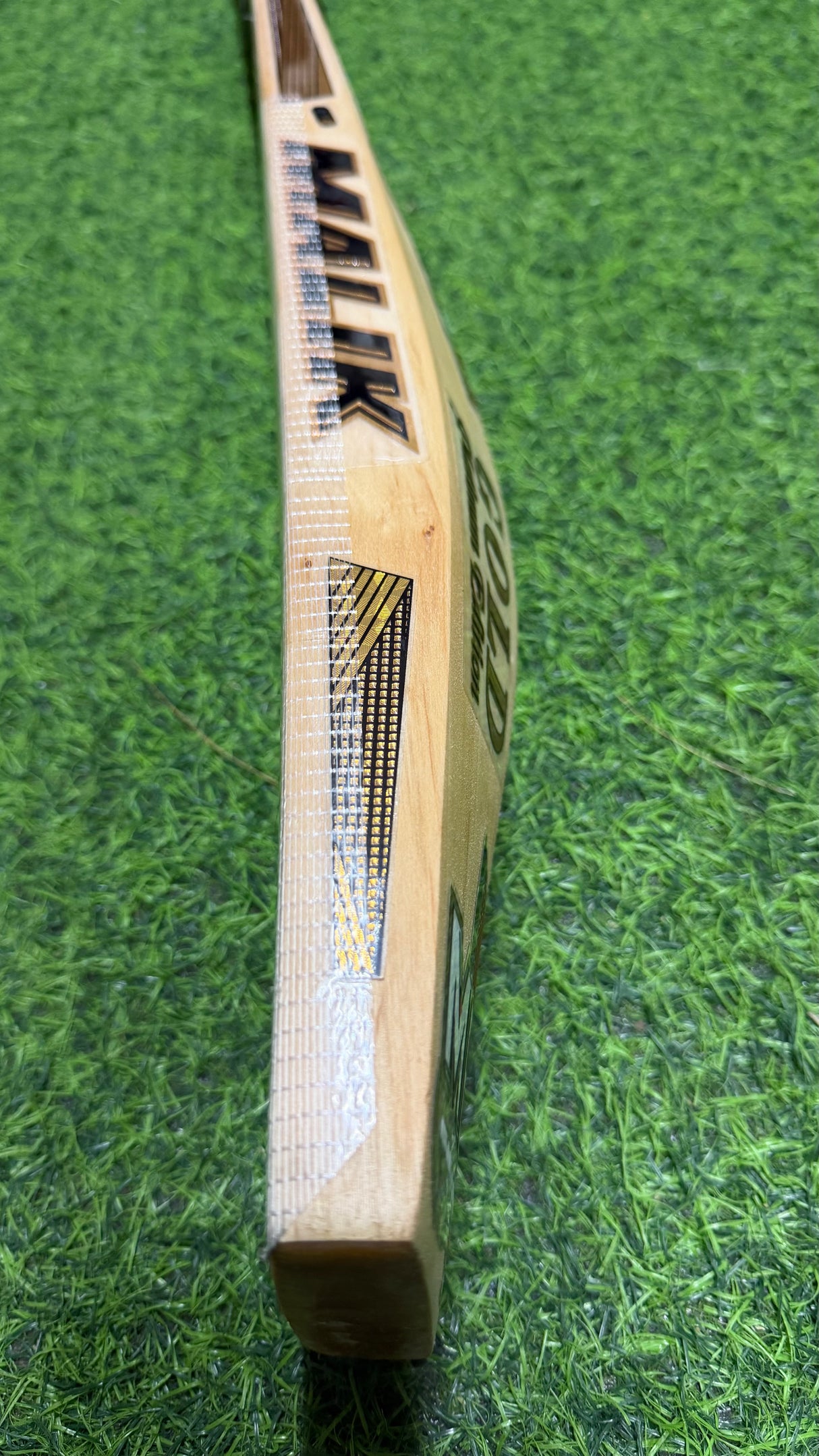 MB MALIK GOLD PLATINUM English Willow Cricket Bat 9 Grains -1252g