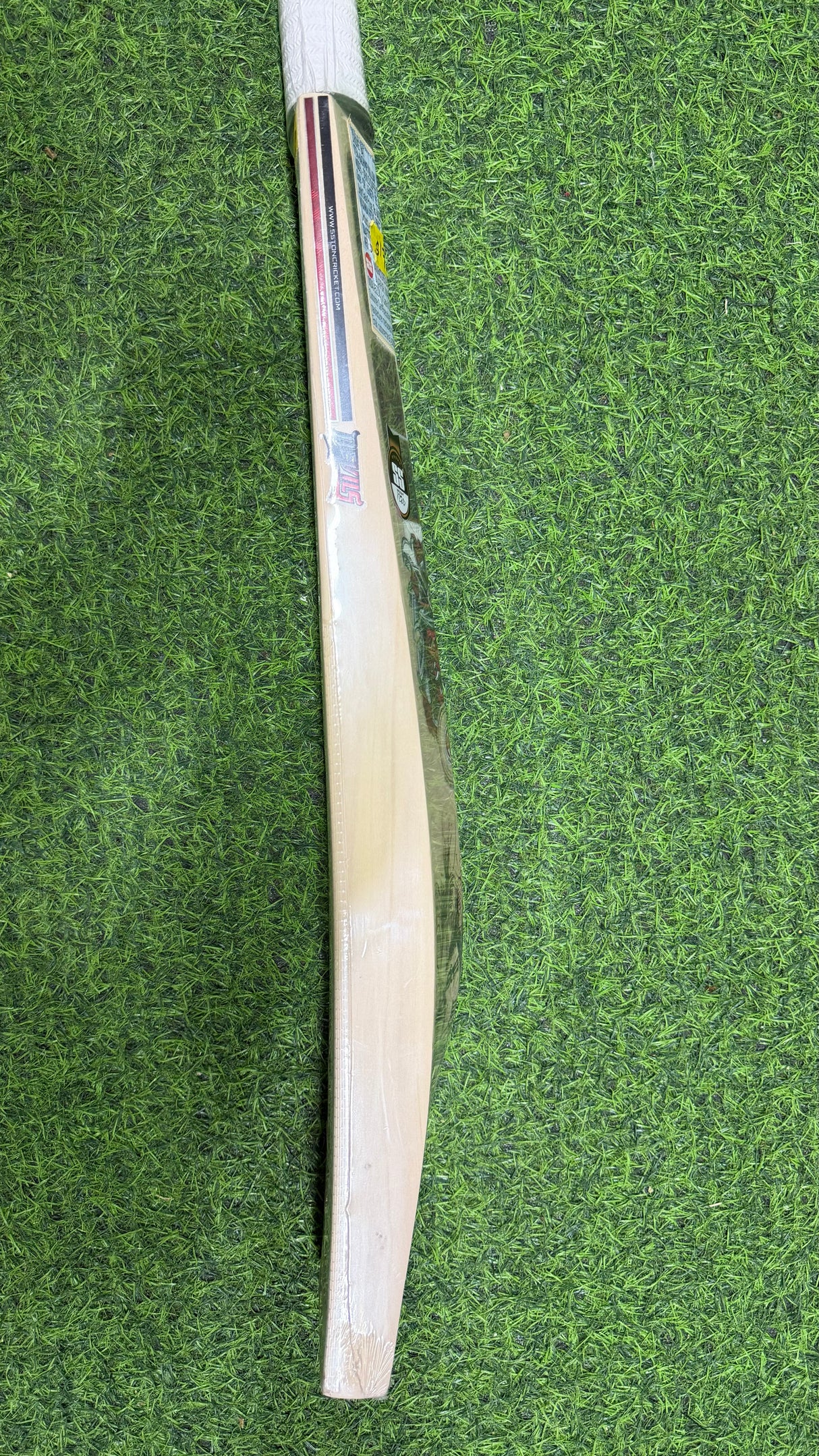 SS Devils Kashmir willow Cricket Bat | 1220 Grams ( 2.7 lb )