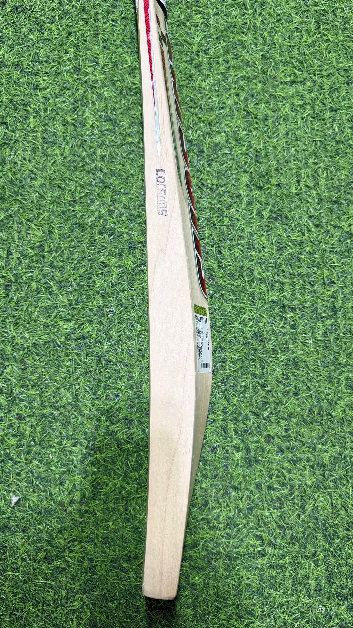 RNS Larsons V-500 Grade 1 English Willow Cricket Bat -1140g