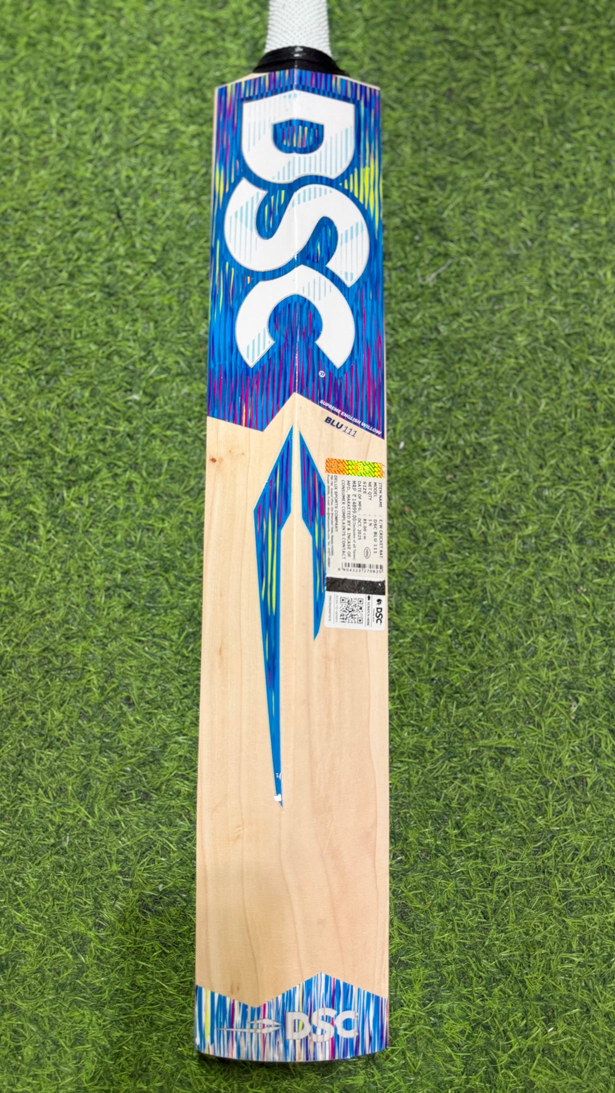 DSC Blu 111 Supreme English willow Cricket Bat - 5 Grains - 1240 g (2.8 lb )