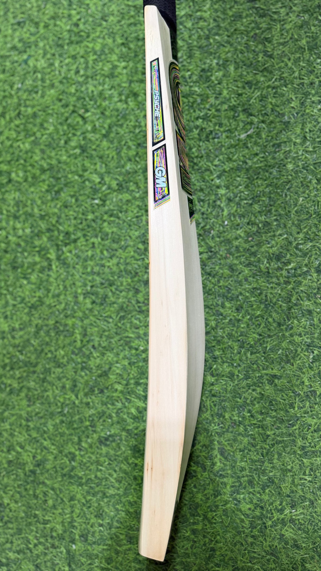 GM Psyche 444 English Willow Cricket Bat -7 Grains / 1180g ( 2.7 lb )