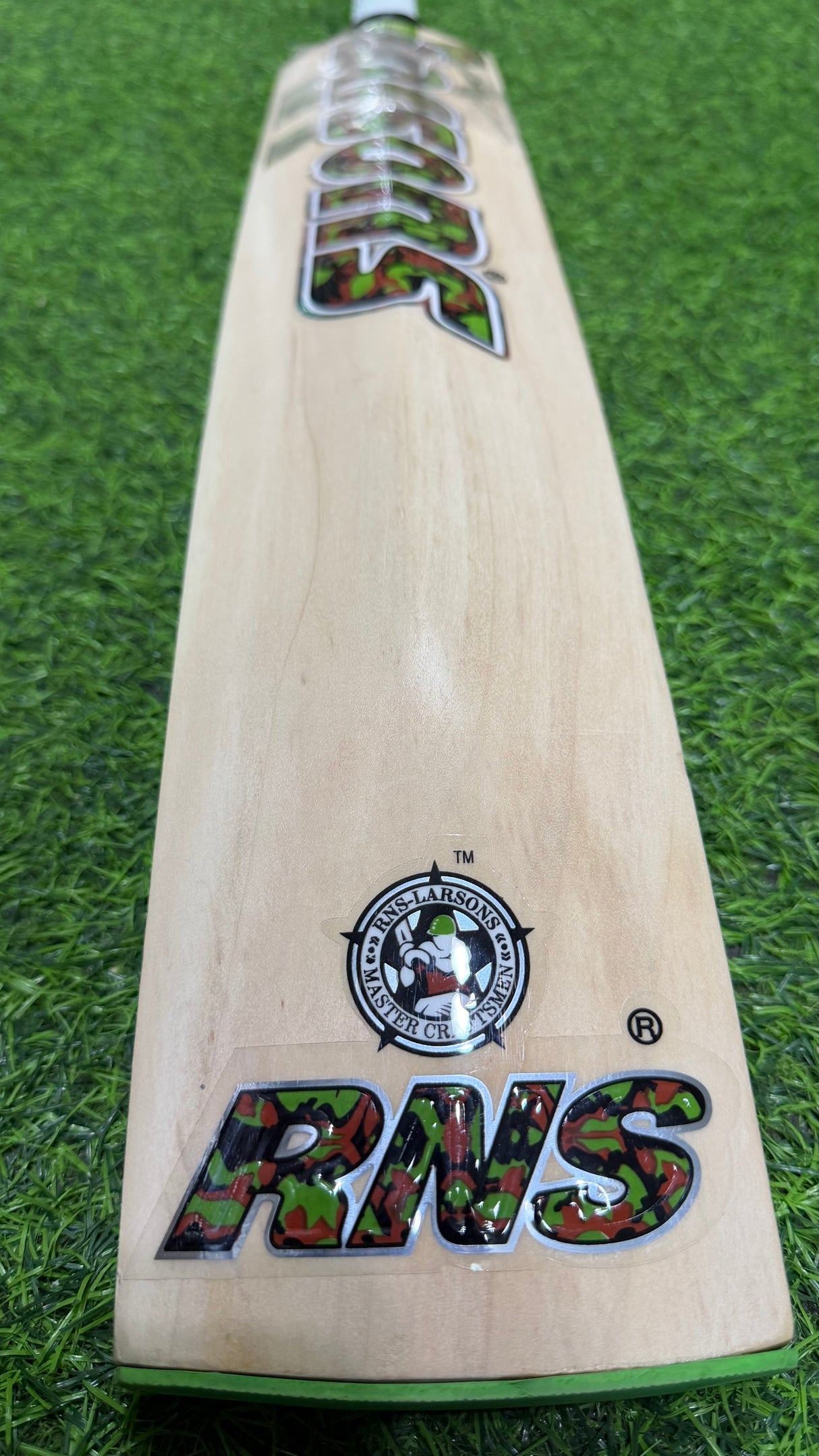 RNS Atomic- English Willow Nurtured Cricket Bat - 1240g