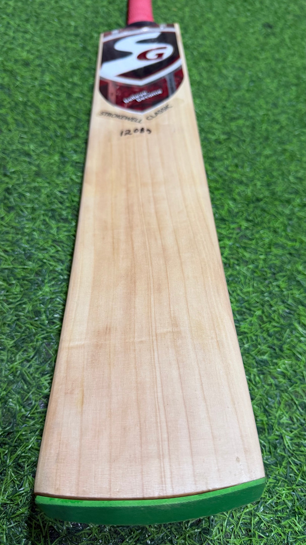 SG Strokewell Classic Kashmir willow Cricket Bat -9 Grains-1208g