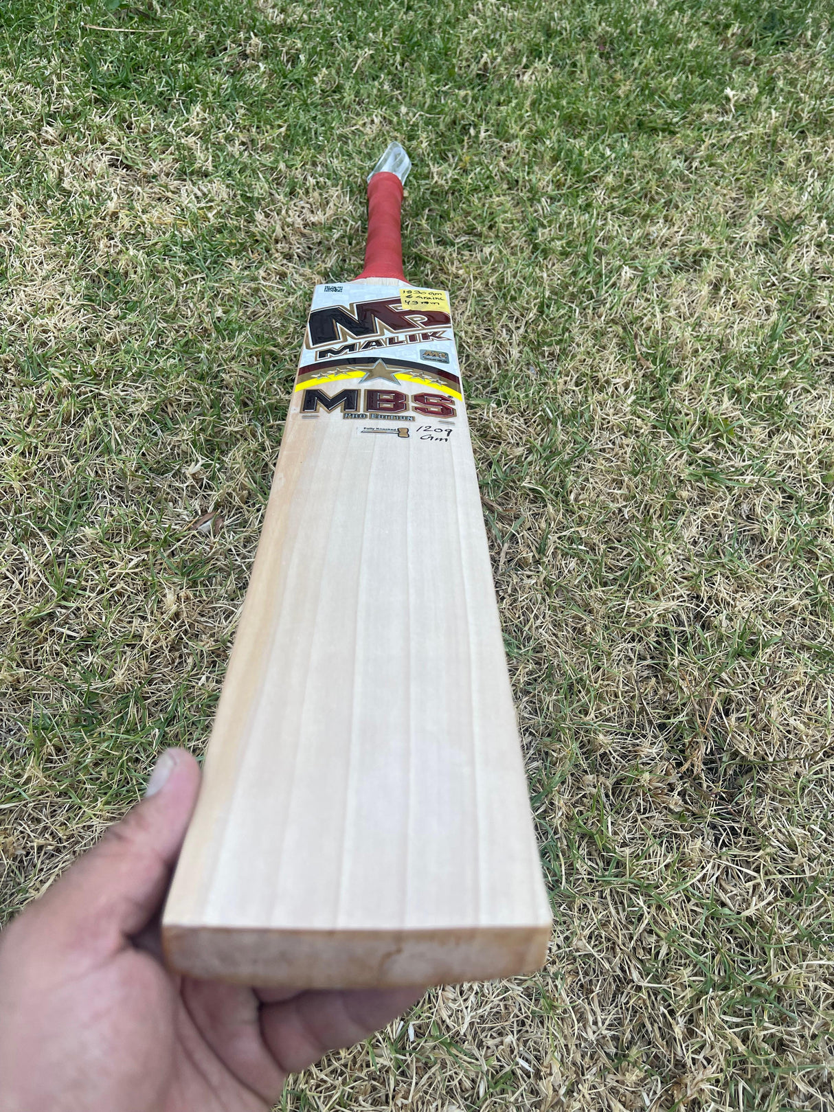 MALIK MBS PRO EDITION ENGLISH WILLOW CRICKET BAT-6 GRAINS-1230g