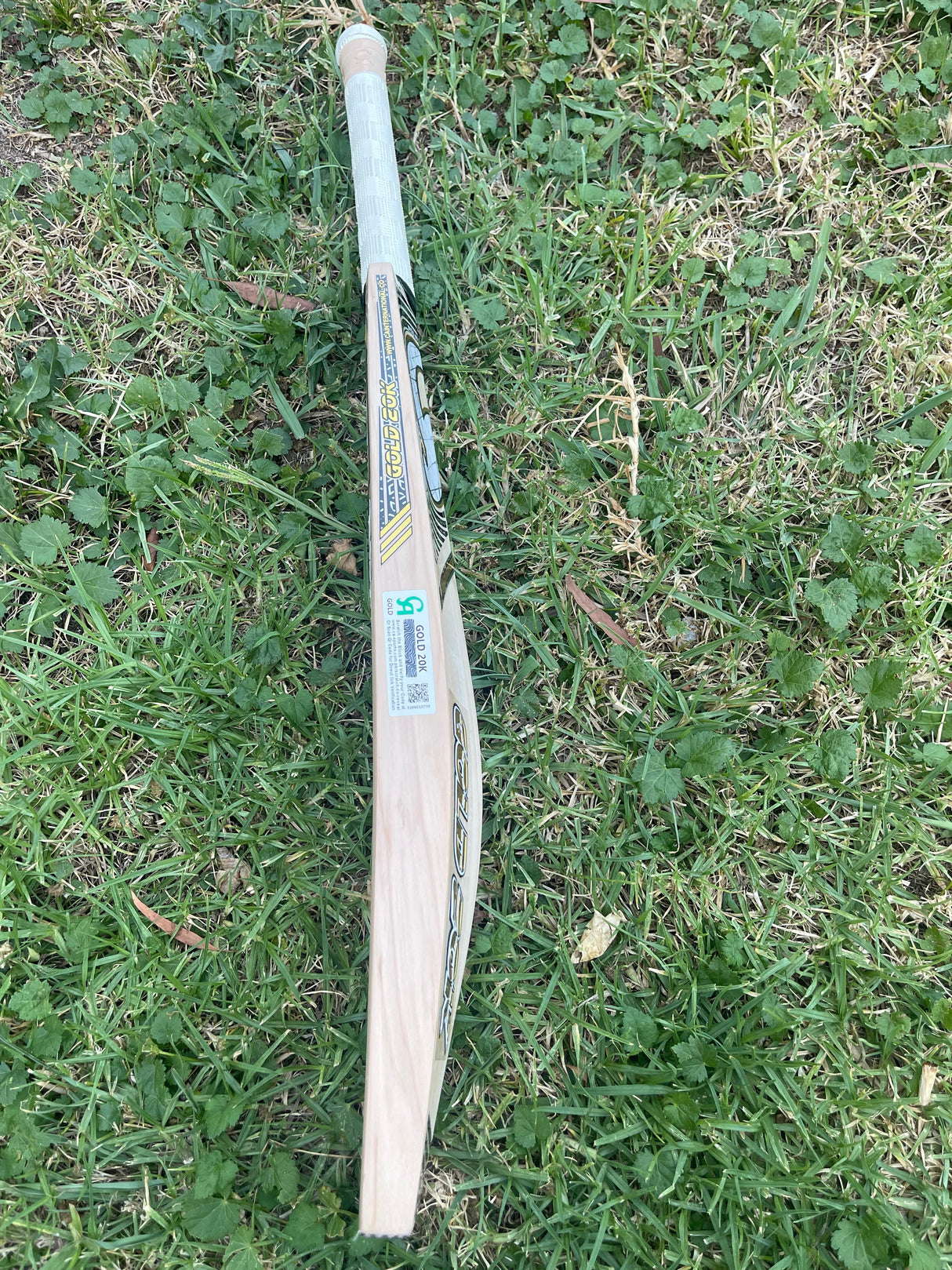 CA Gold 20k Cricket Bat-English Willow-14 Grains-1200g