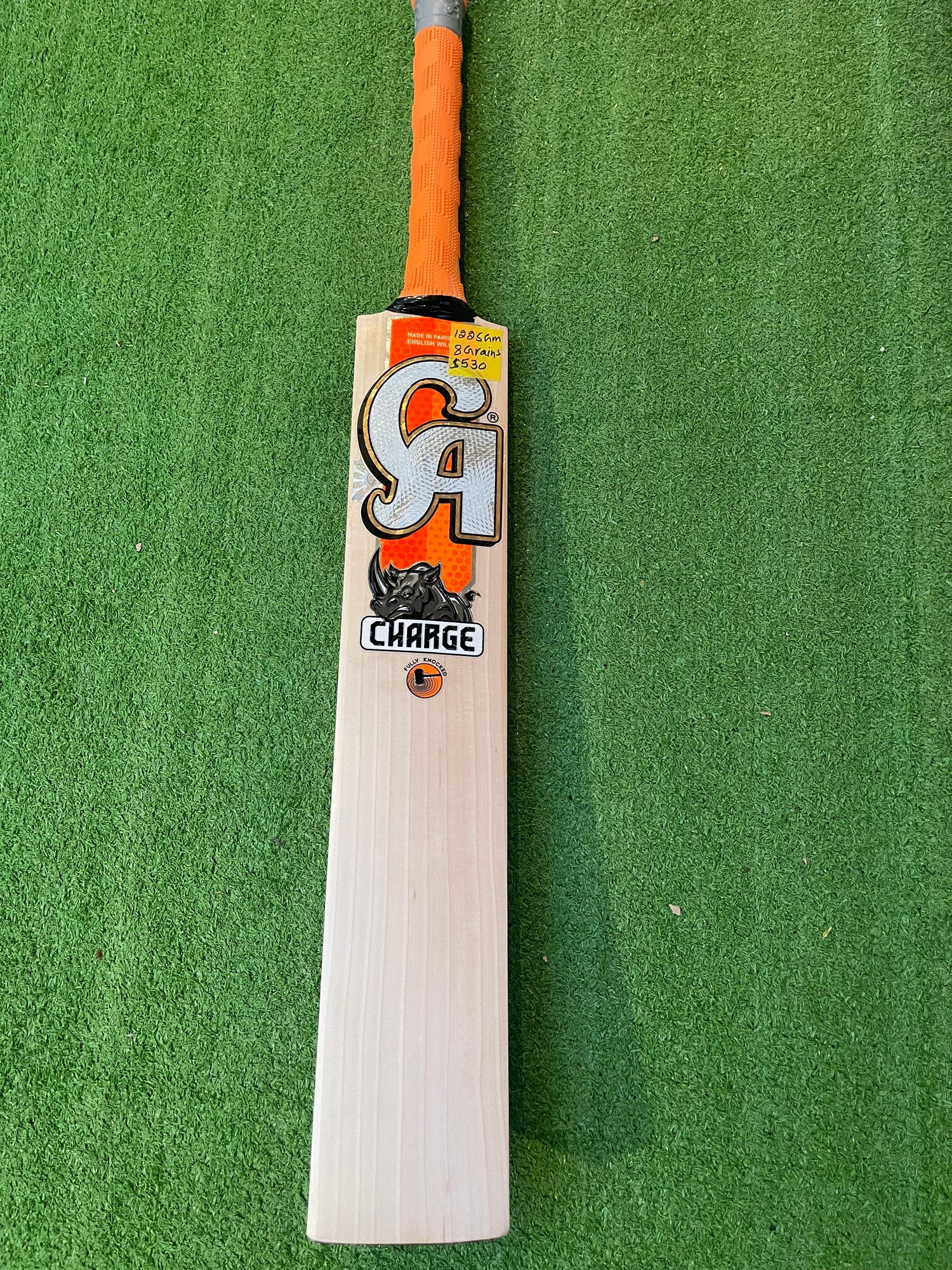 CA CHARGE English Willow Cricket Bat - 8 Grains-1225g