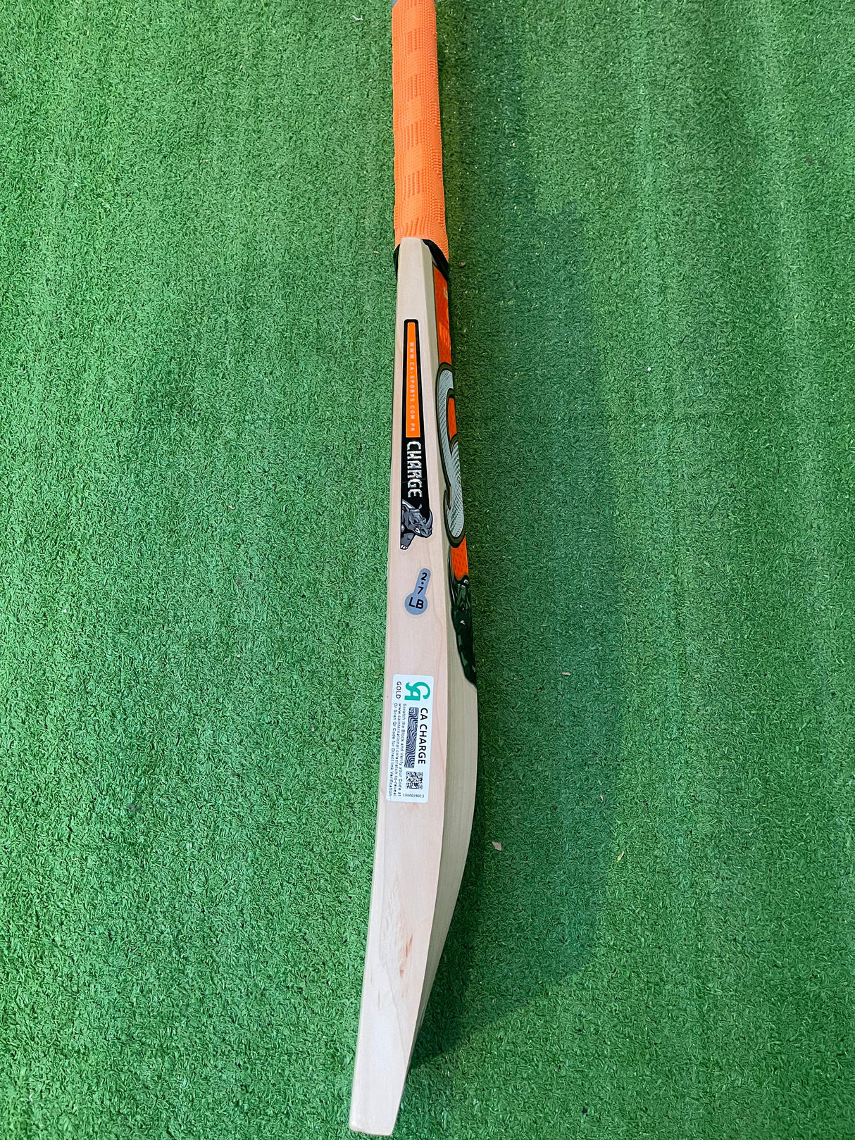 CA CHARGE English Willow Cricket Bat - 8 Grains-1225g