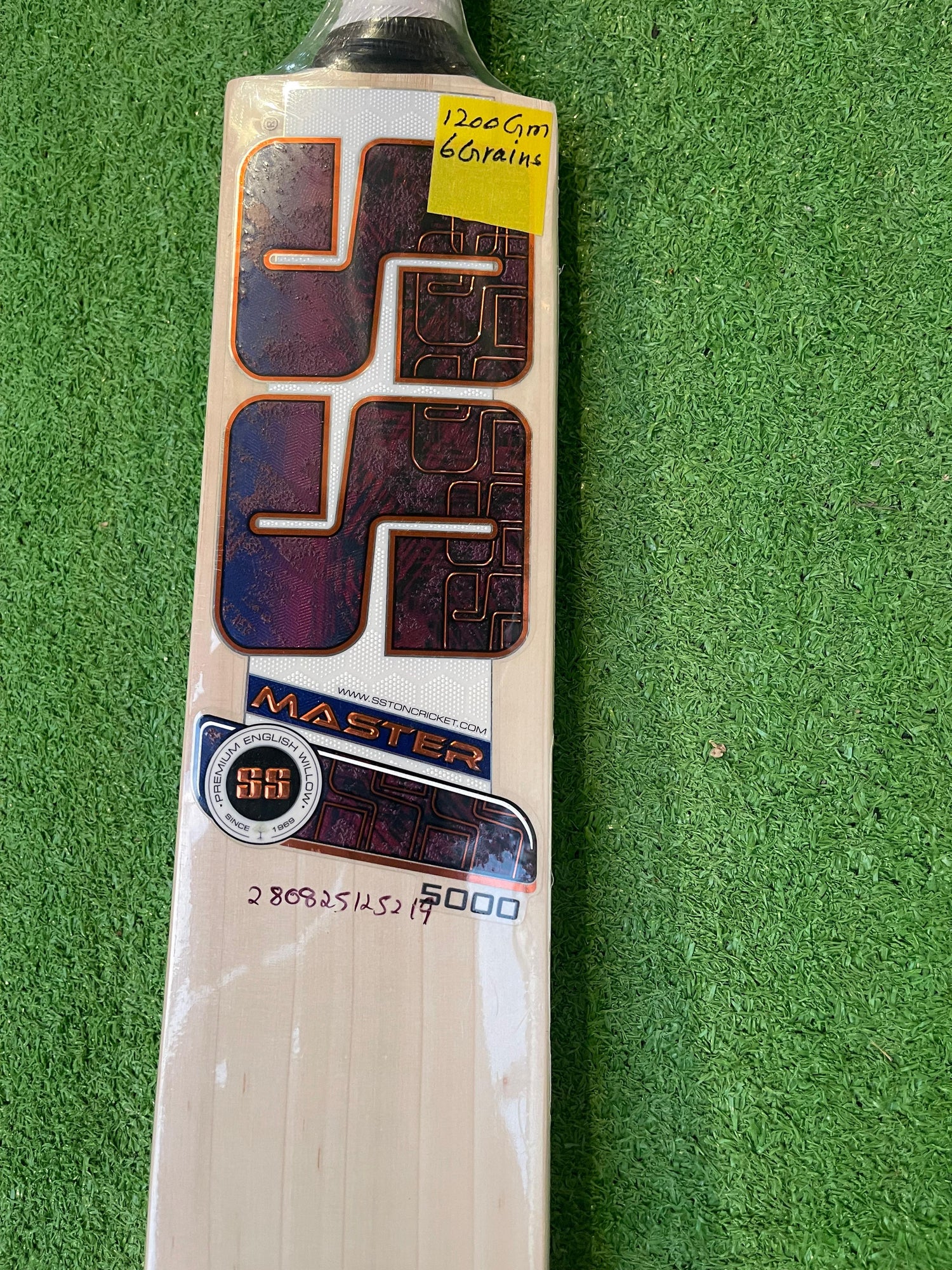 SS Master 5000 English willow Cricket Bat - 6 Grains - 1200g