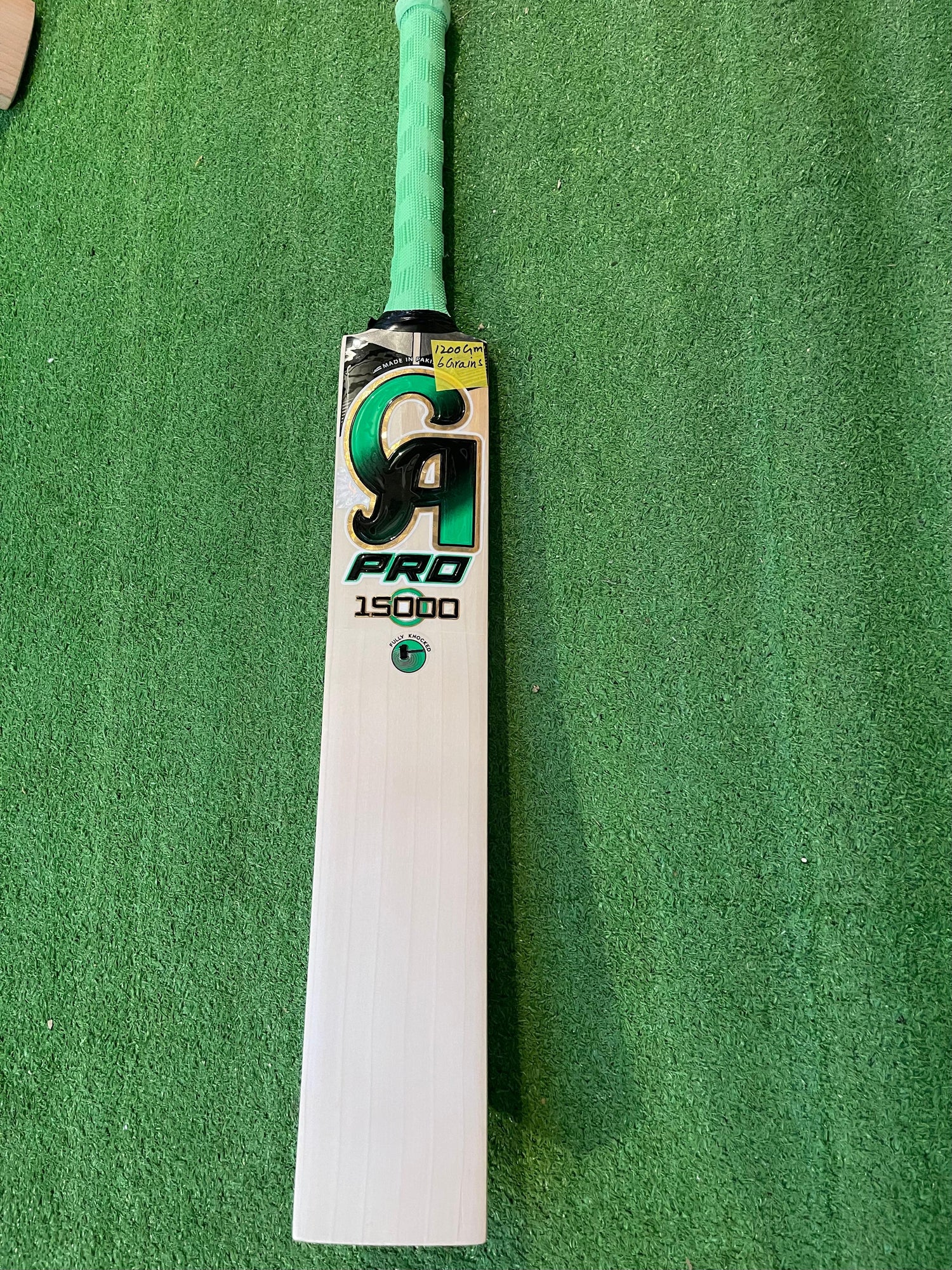 CA PRO 15000 English Willow Cricket Bat-6 Grains-1200g