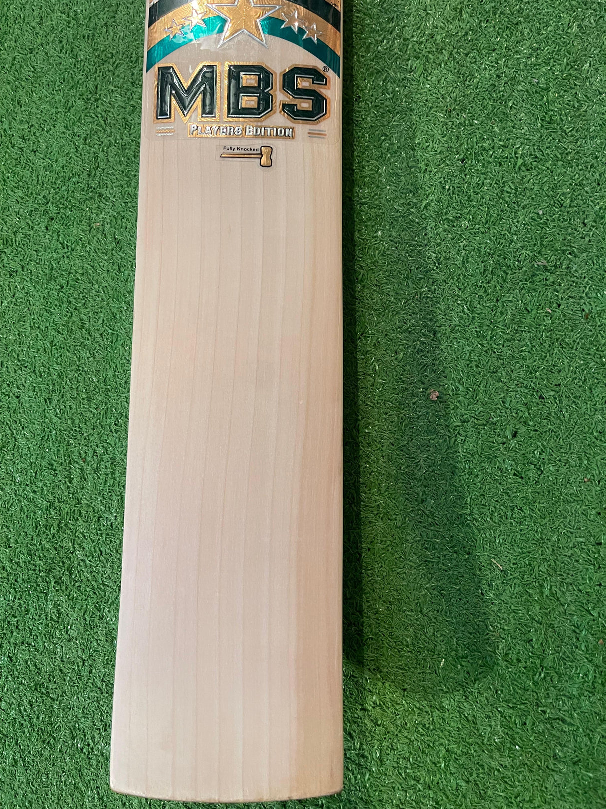 MB MALIK PLAYERS EDITION ENGLISH WILLOW CRICKET BAT -1215g-10 Grains