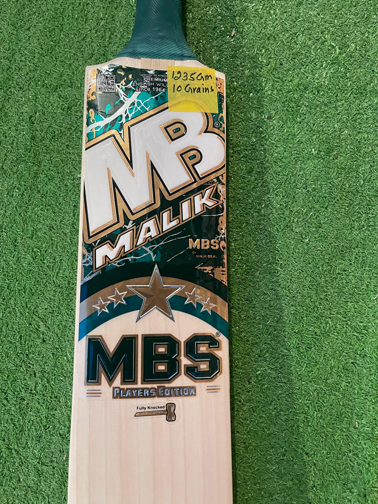 MB MALIK PLAYERS EDITION ENGLISH WILLOW CRICKET BAT -1235g-10 Grains