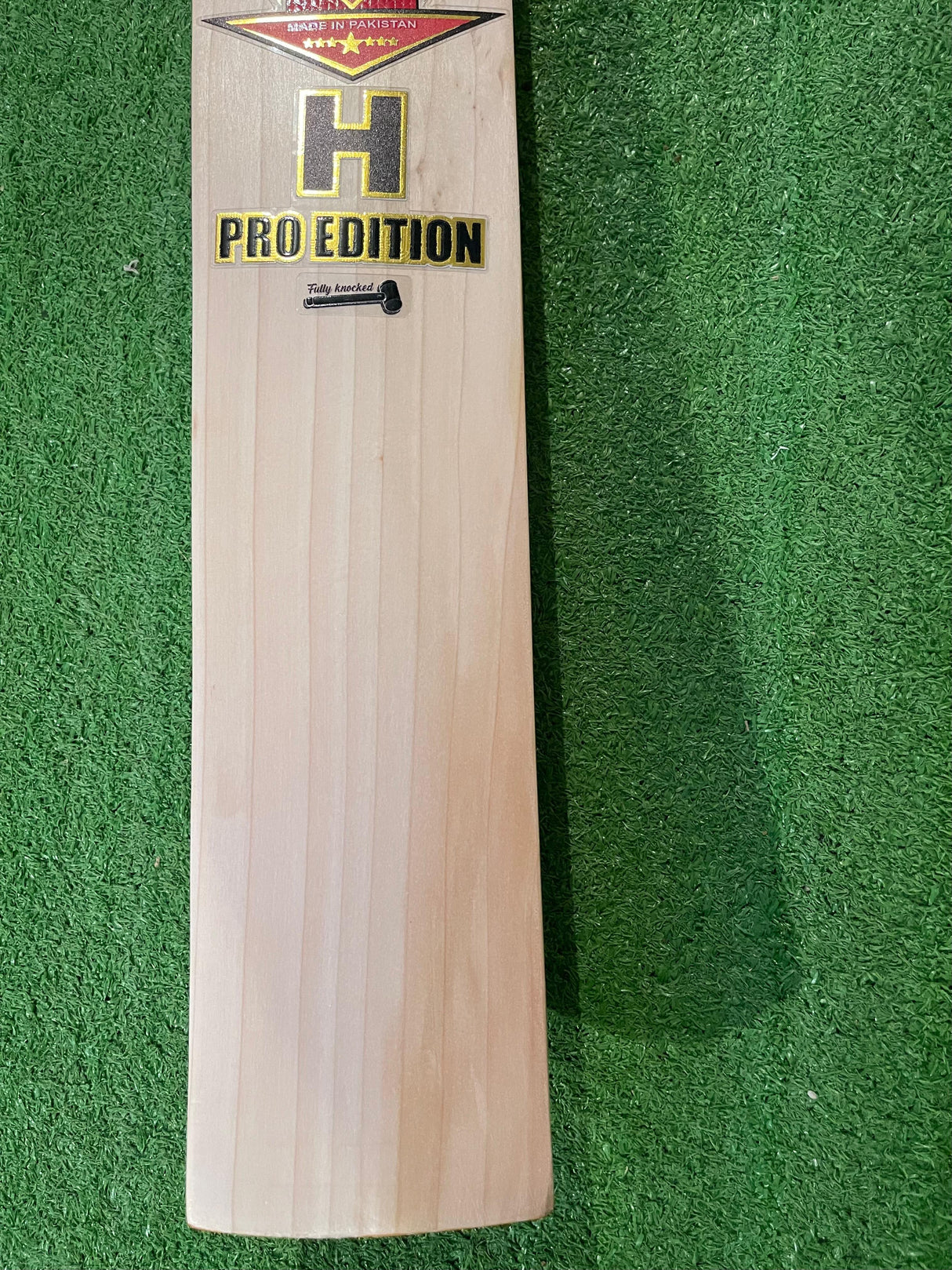 MB MALIK H PRO EDITION ENGLISH WILLOW CRICKET BAT-7 GRAINS-1175g