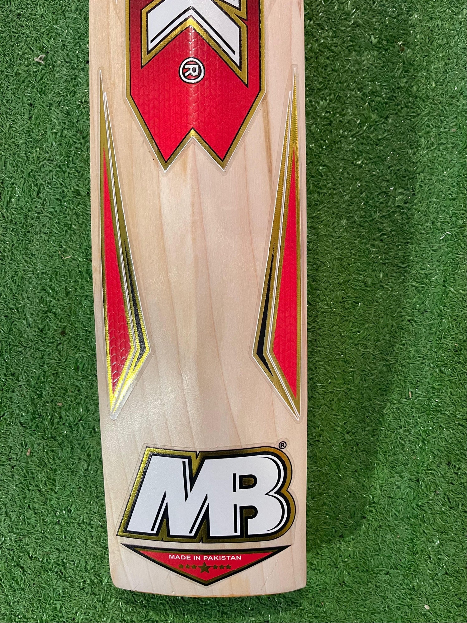 MB MALIK H PRO EDITION ENGLISH WILLOW CRICKET BAT-13 GRAINS-1275g