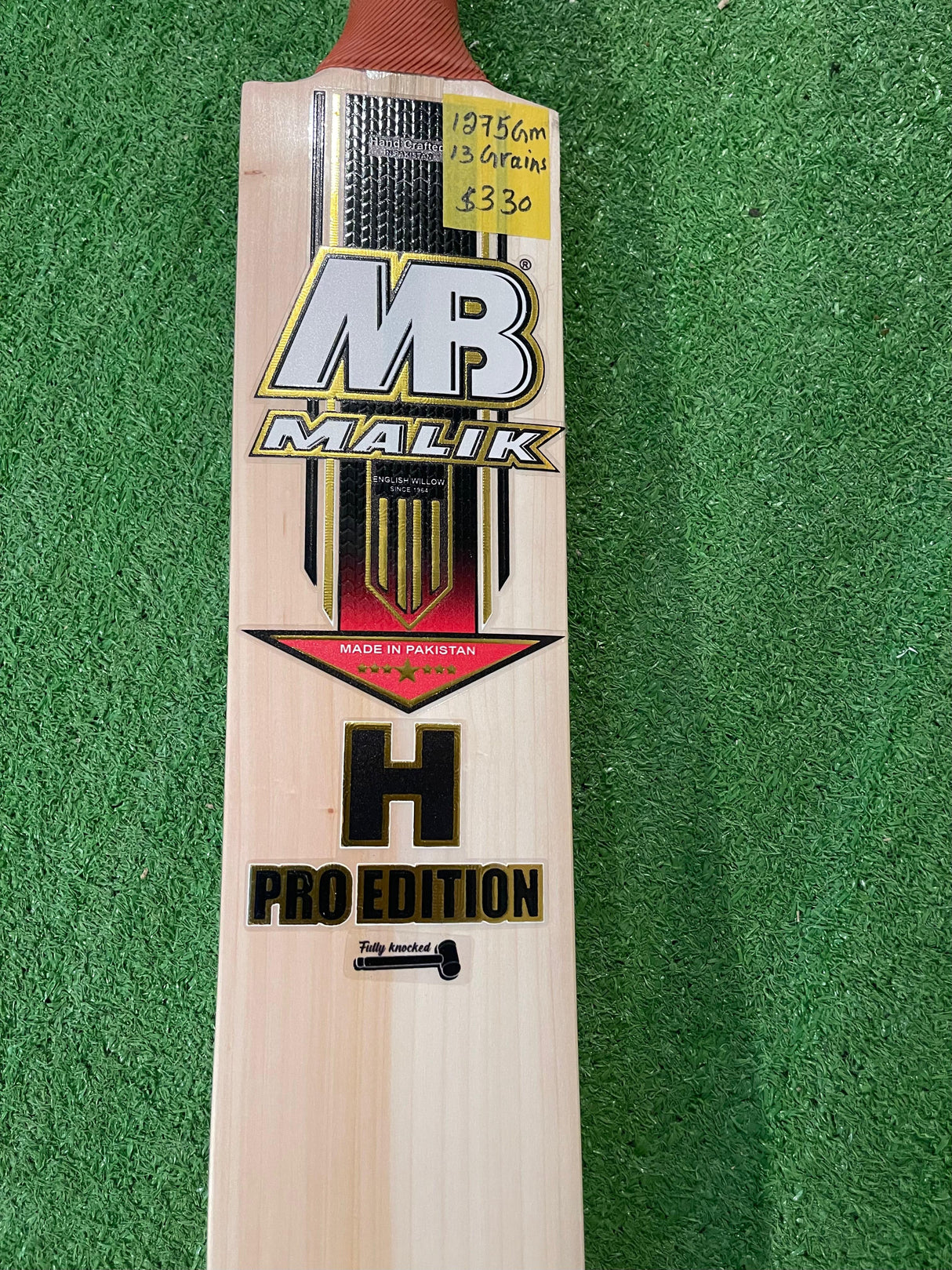 MB MALIK H PRO EDITION ENGLISH WILLOW CRICKET BAT-13 GRAINS-1275g