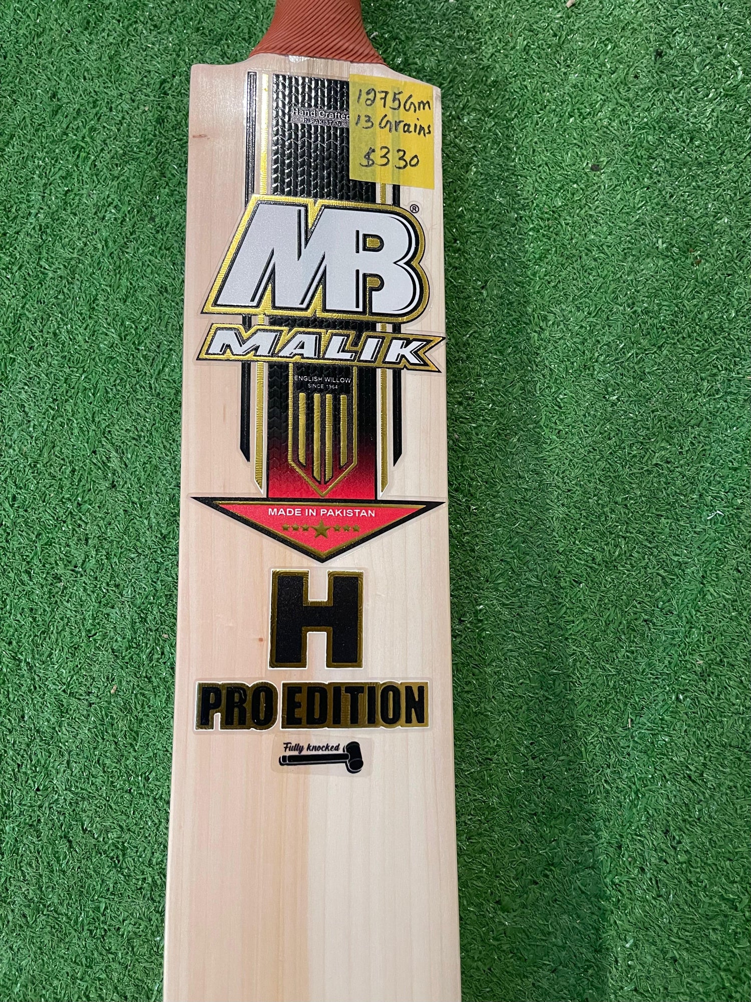 MB MALIK H PRO EDITION ENGLISH WILLOW CRICKET BAT-13 GRAINS-1275g