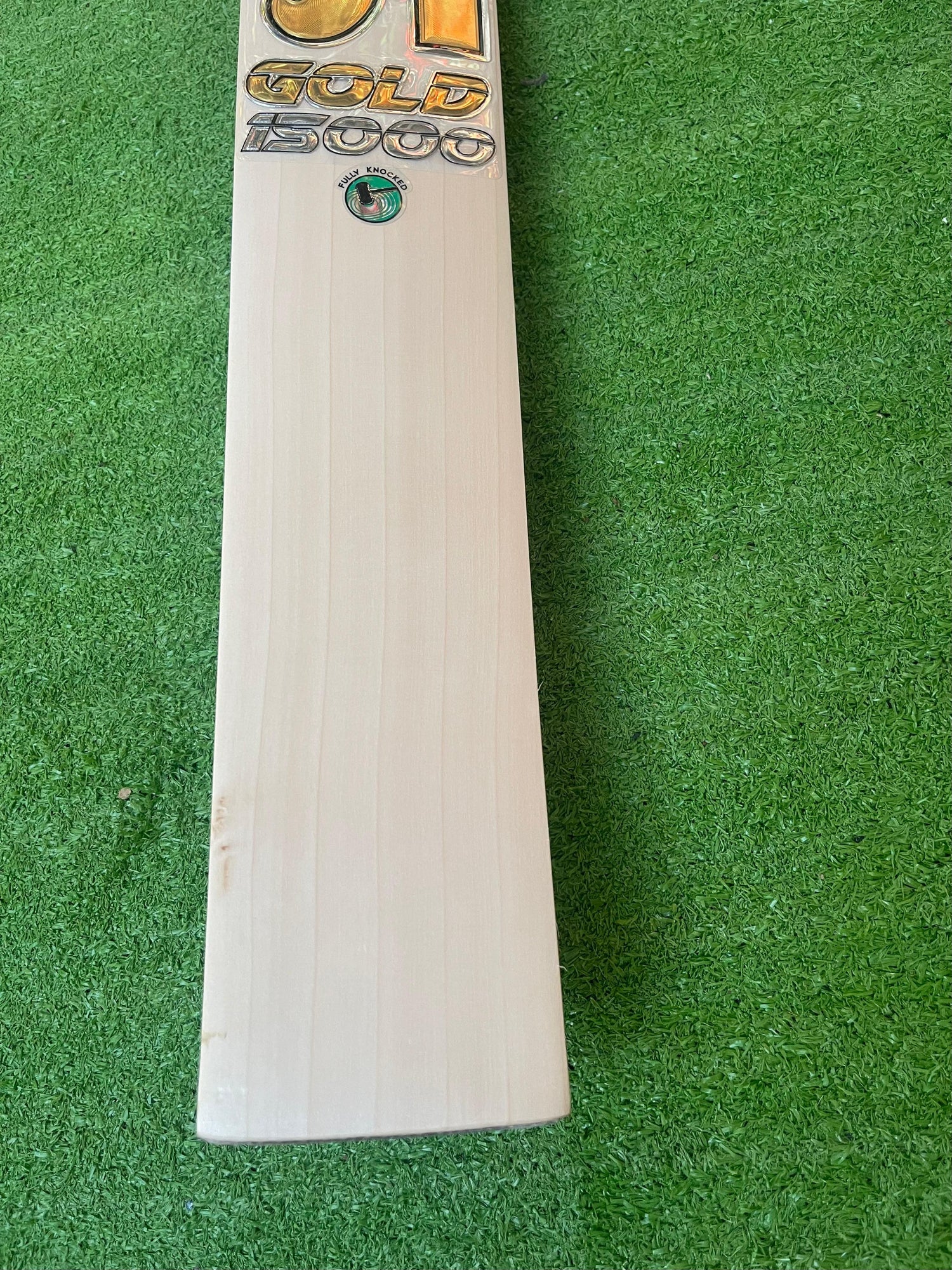 CA Gold 15000 Cricket Bat- English Willow-6 Grains-1165g