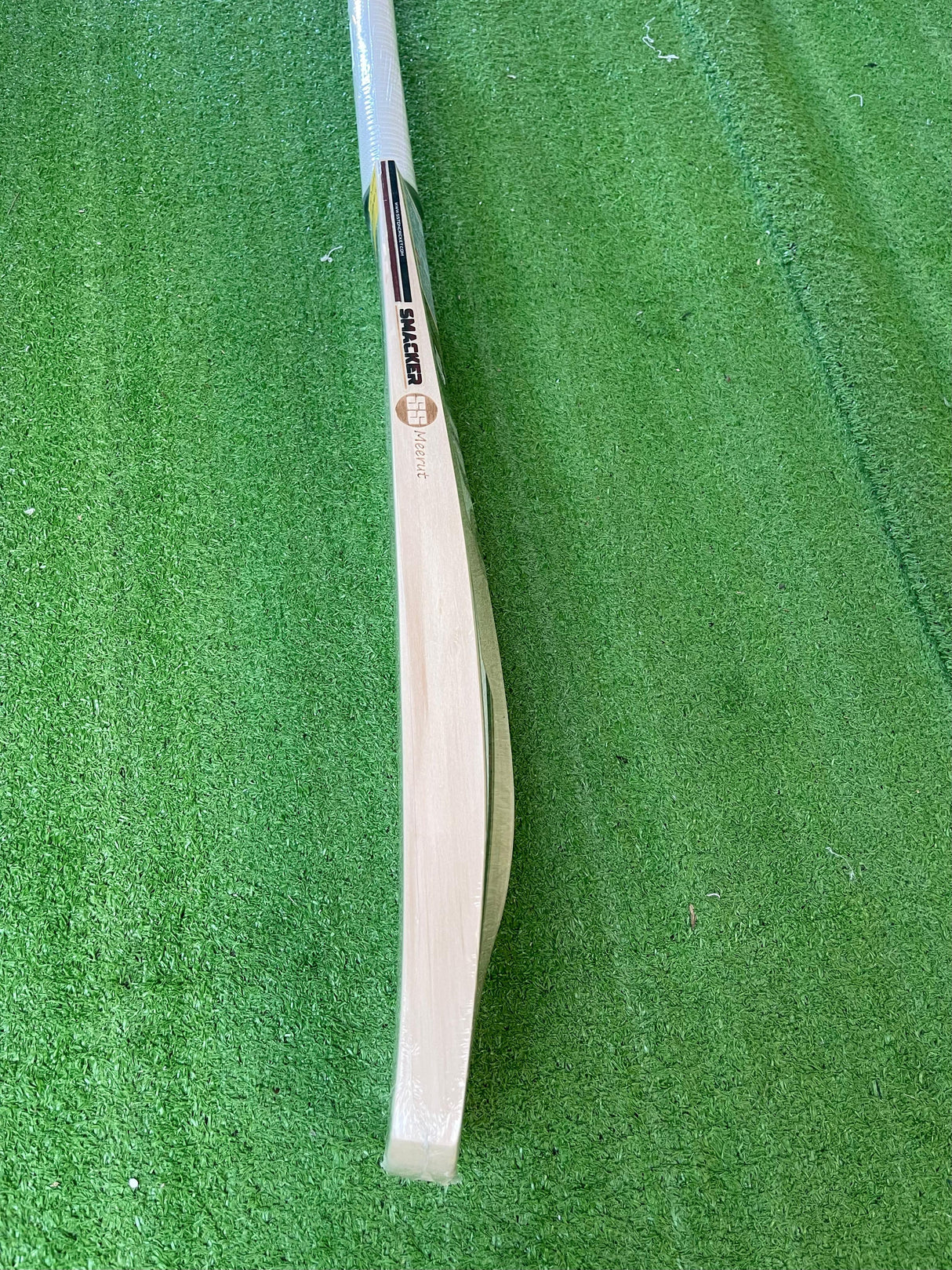 SS SMACKER EXTREME Premium English willow Cricket Bat - 7 Grains - 1180g