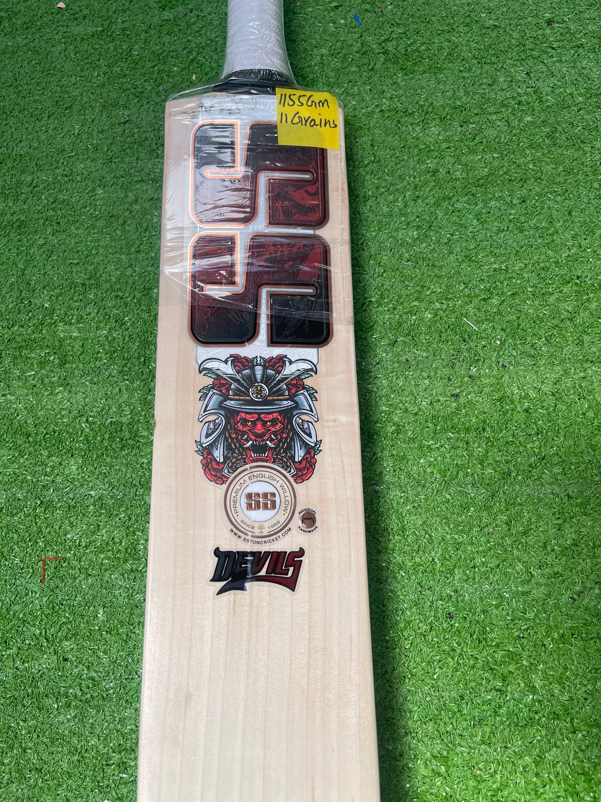 SS DEVILS Premium English willow Cricket Bat - 11 Grains - 1155G