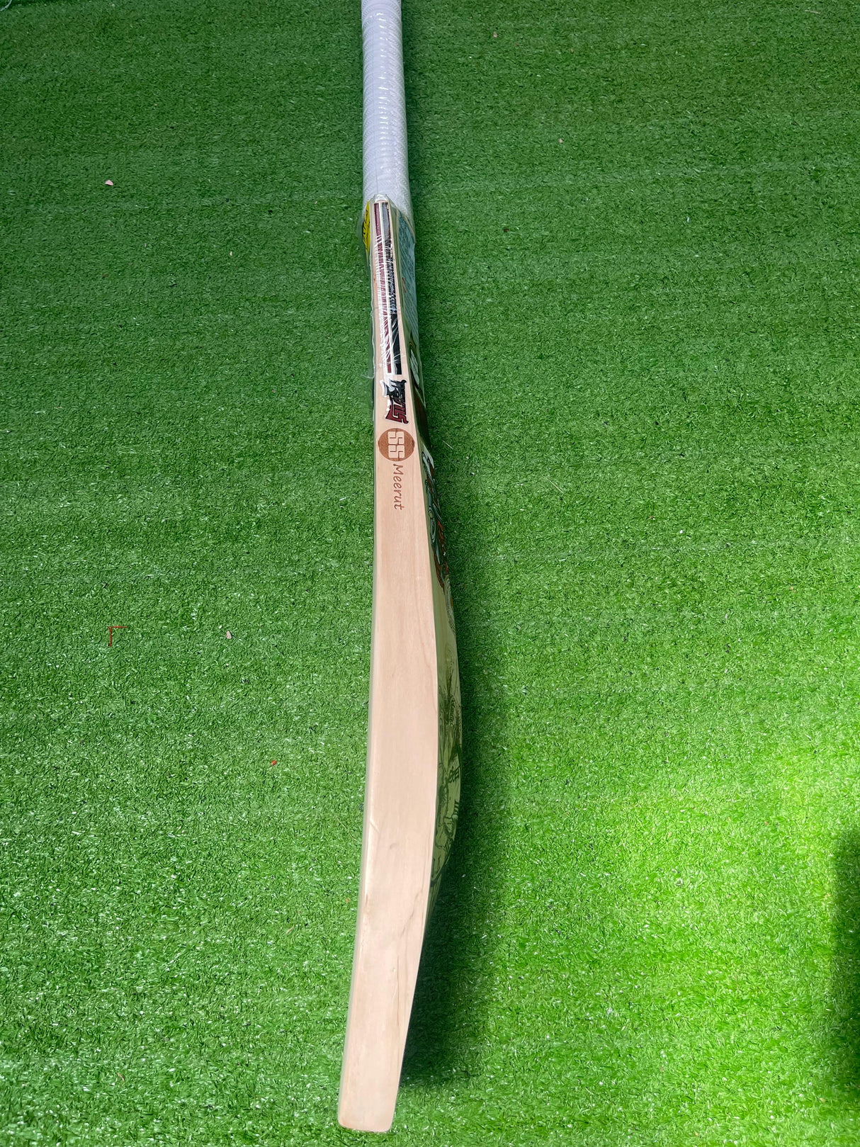 SS DEVILS Premium English willow Cricket Bat - 11 Grains - 1155G