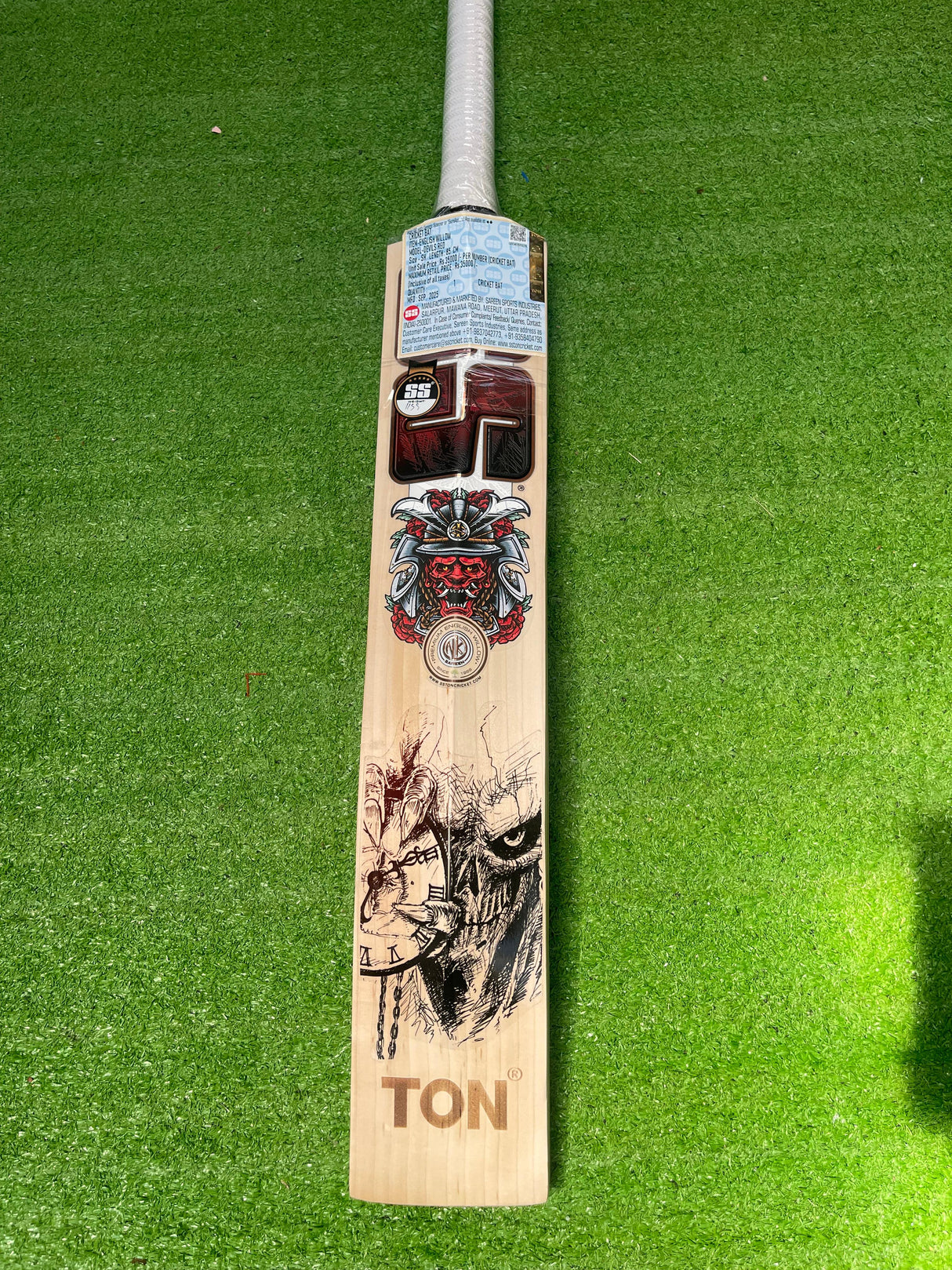 SS DEVILS Premium English willow Cricket Bat - 11 Grains - 1155G