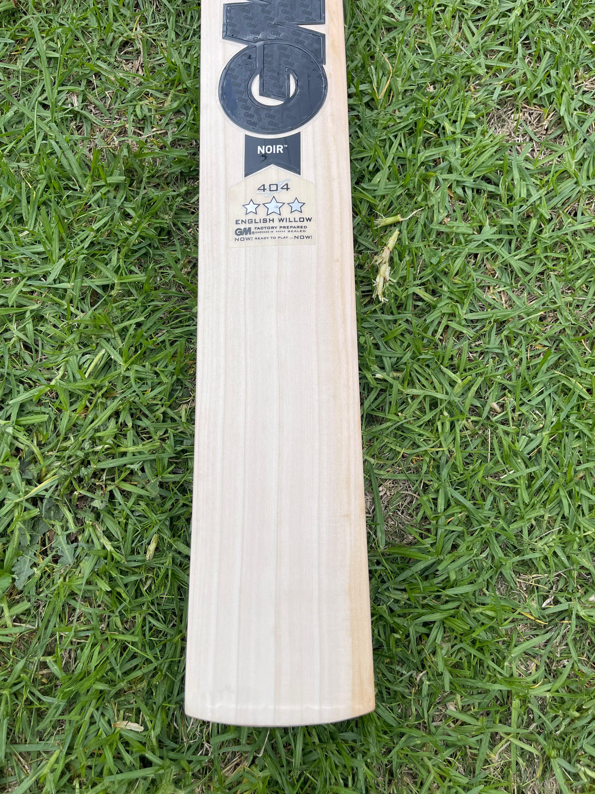 GM NOIR 404 English Willow Cricket Bat -6 Grains / 1175g ( 2.7 lb )