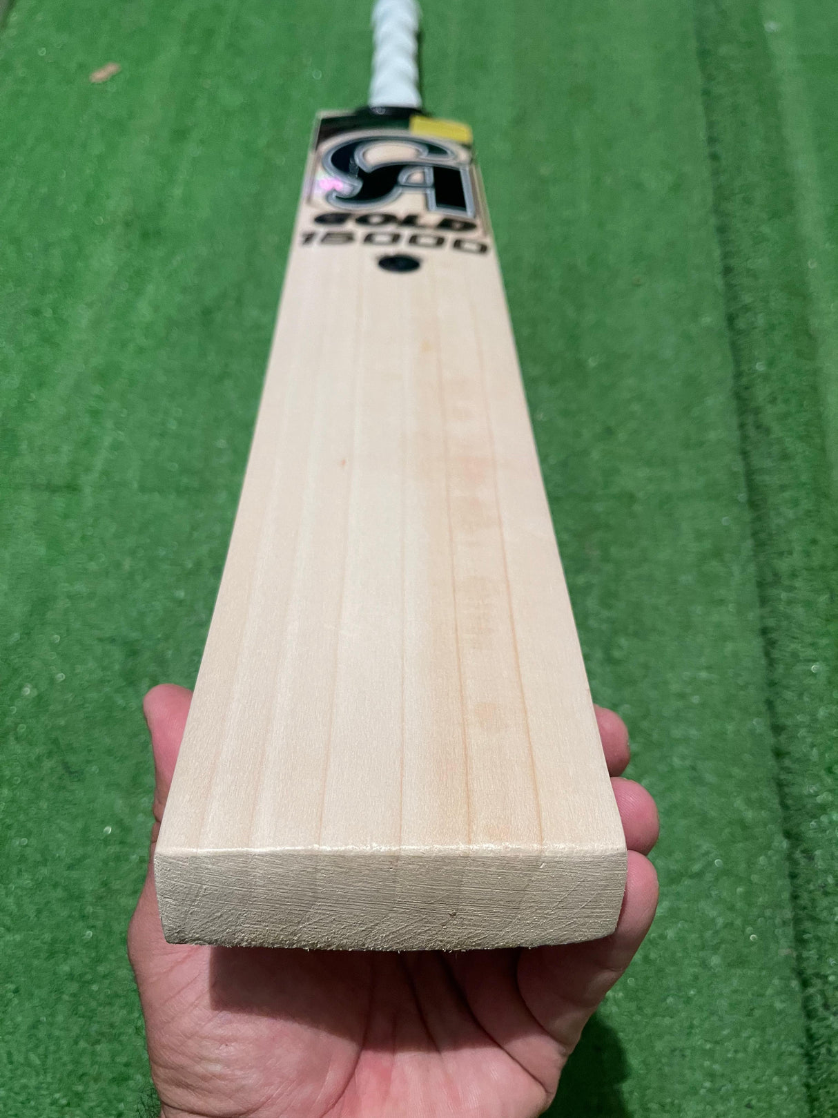 CA Gold 15000 Grade 1 English Willow Bat 1110g - 7 Grains