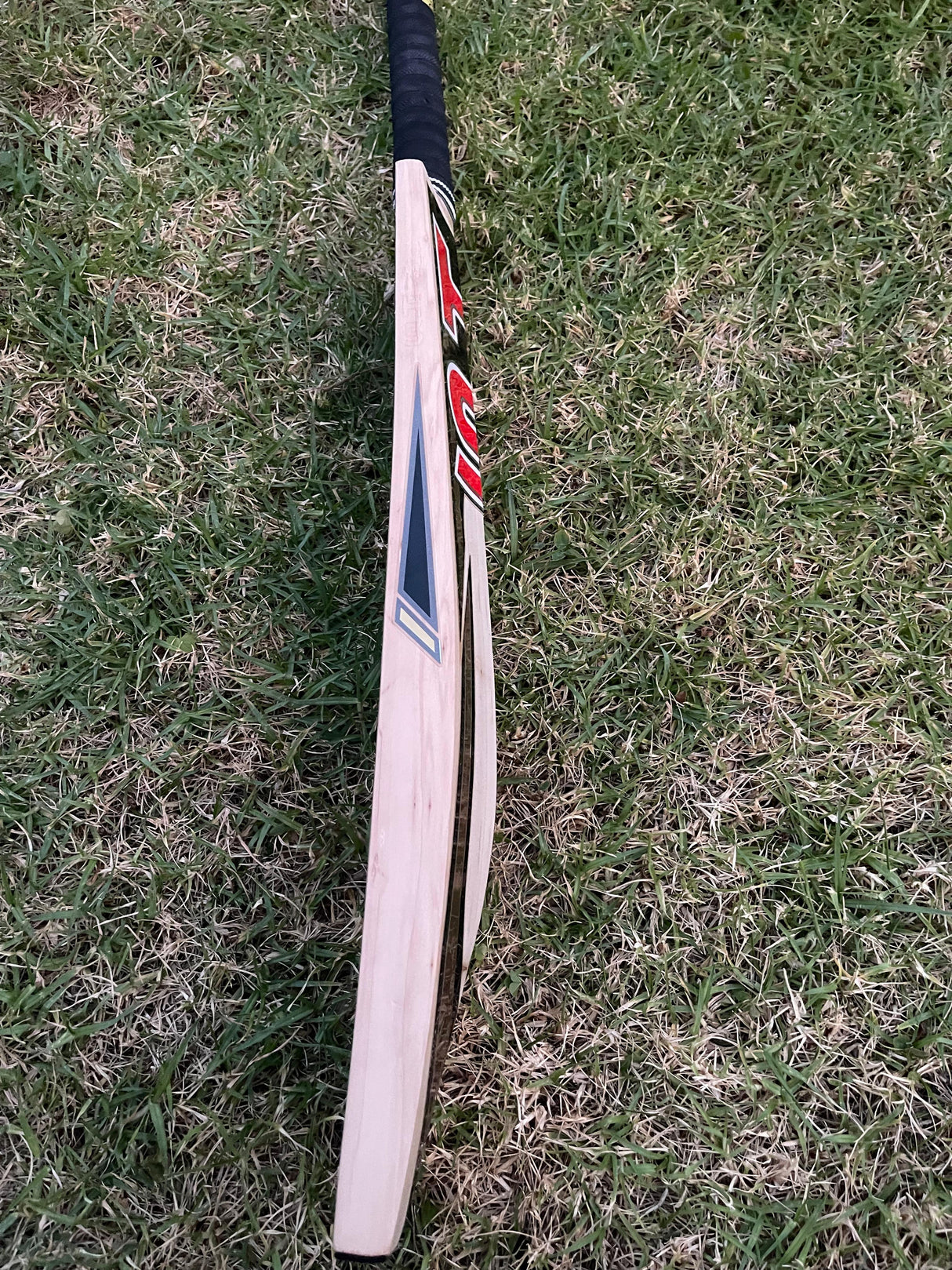 HS CORE-5 English Willow Cricket bat-SH-7 Grains
