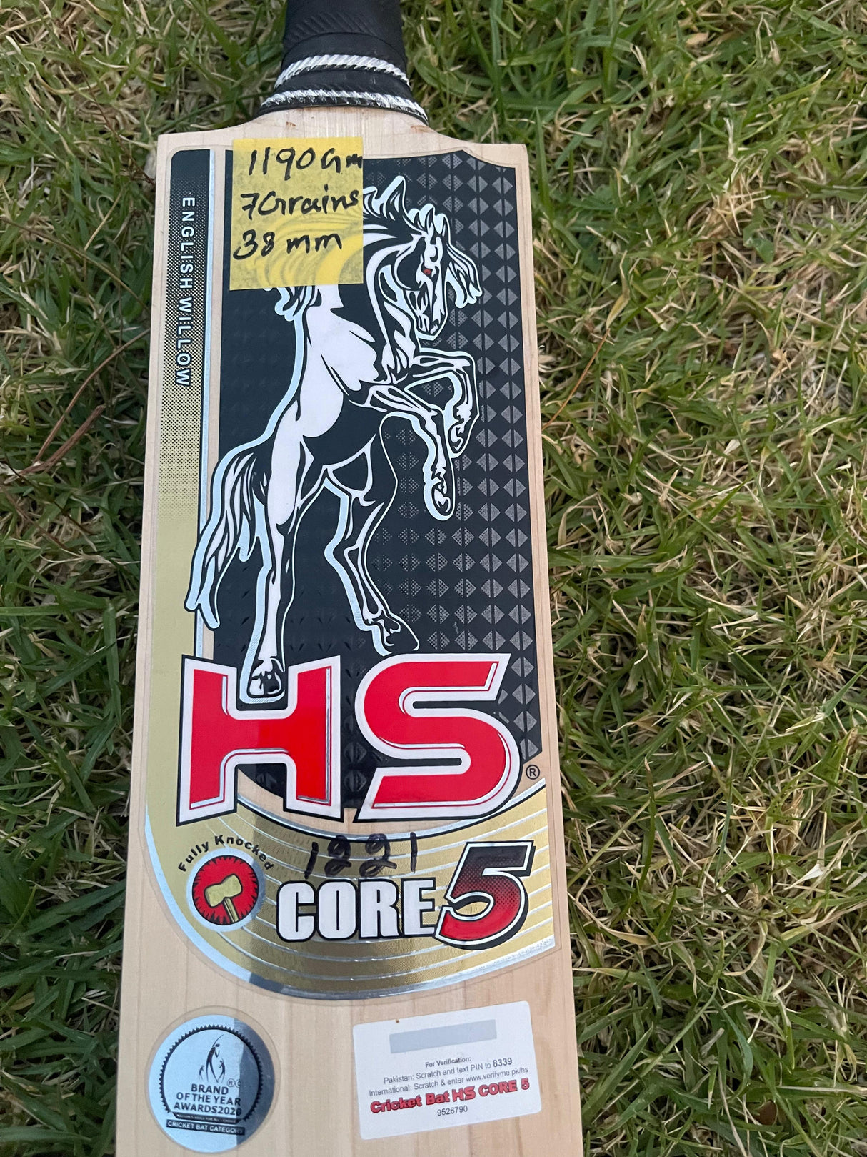 HS CORE-5 English Willow Cricket bat-SH-7 Grains