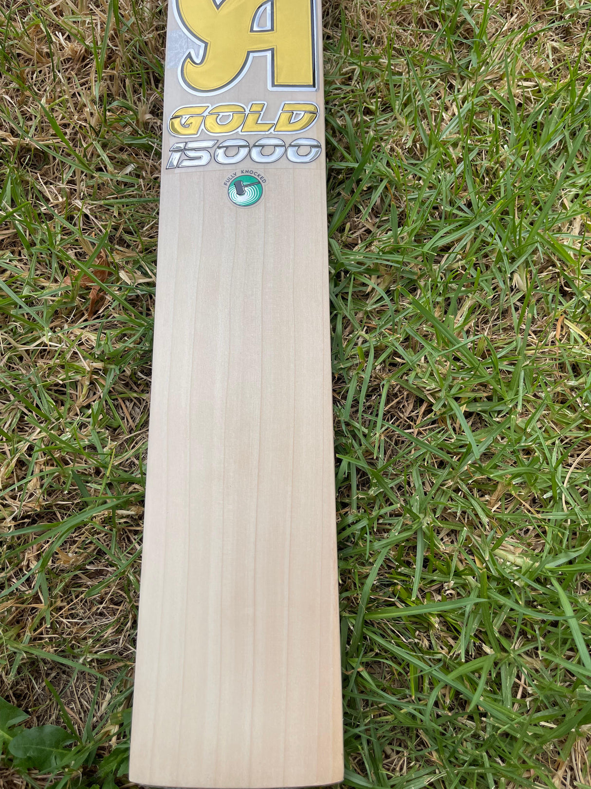 CA Gold 15000 Cricket Bat- English Willow-7 Grains-1202g