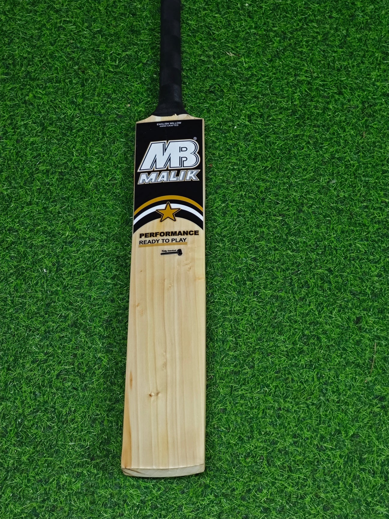 MB MALIK PERFORMANCE ENGLISH WILLOW CRICKET BATS