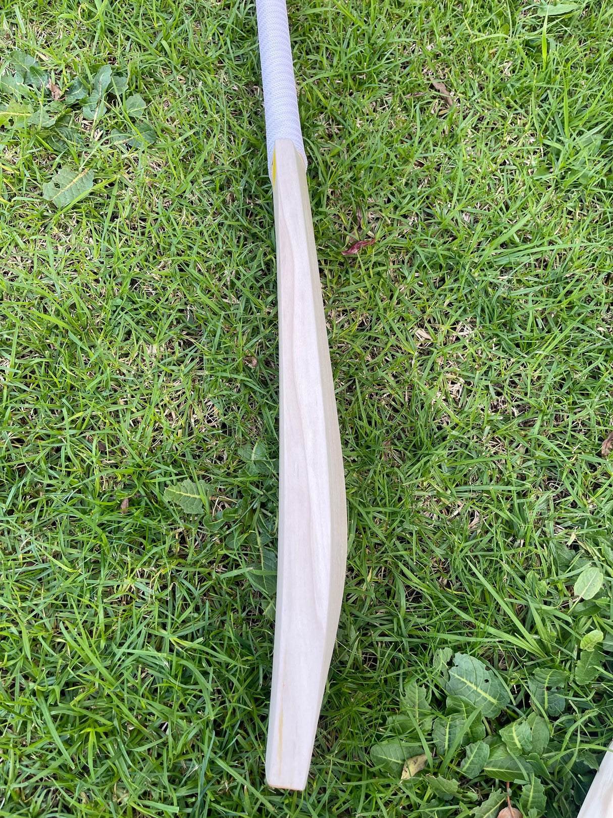 English Willow Cricket Bat - Non Branded | 1185g 07 Grains