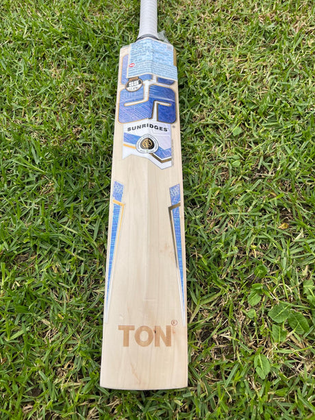 SS Supremo Edition English willow Cricket Bat - 6 Grains 1150g - 2.7lb