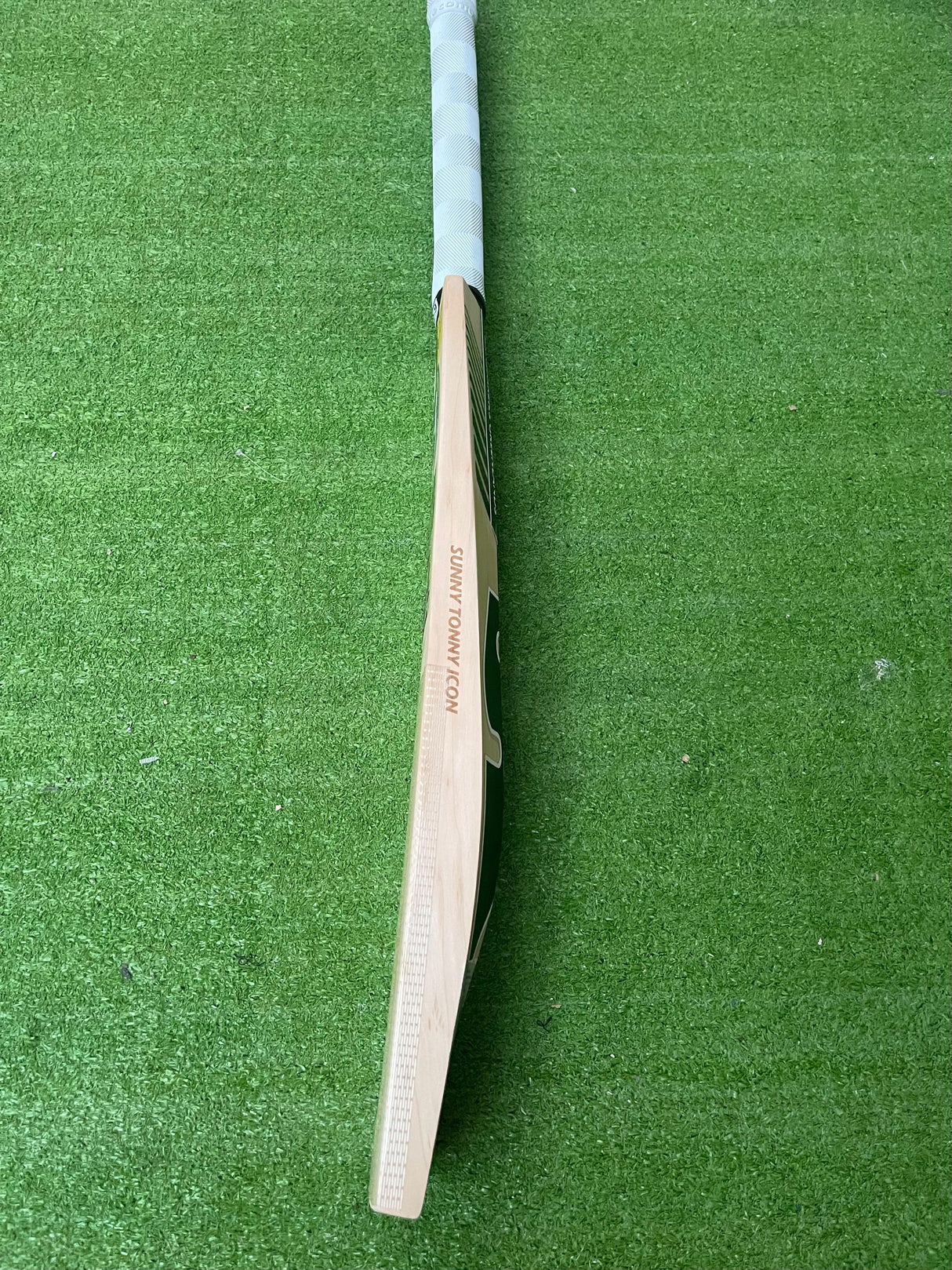 SG SUNNY TONNY ICON BLACK English willow Cricket Bat -1167g- 8 Grains
