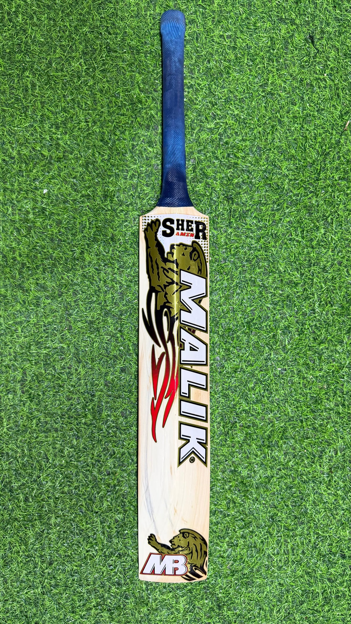 MB MALIK SHER AMIN EDITION ENGLISH WILLOW CRICKET BAT-6Grains-1245g