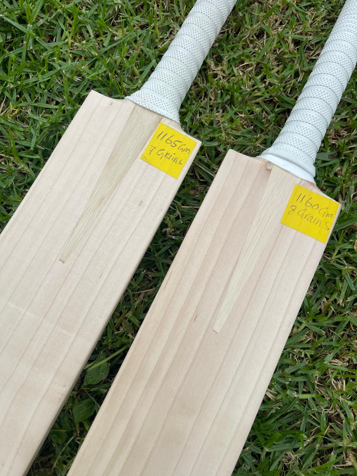 Grade 1 English willow Cricket Bat - 7 Grains 1165g & 1160g 8 Grains | 2.7lb