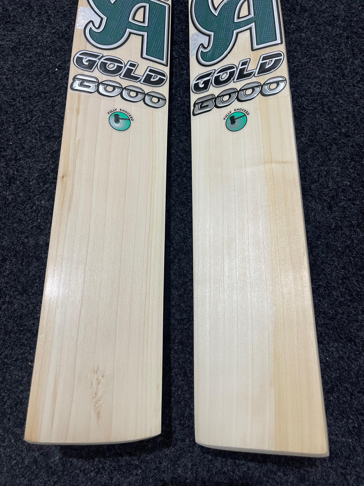 CA Gold 8000 English Willow Cricket Bat / 1170g 6 Grains & 1175g 8 Grains - 2.7 lb