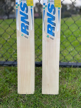 RNS Larsons V-100 English Willow Cricket Bat -1155g ( 2.6 lb )
