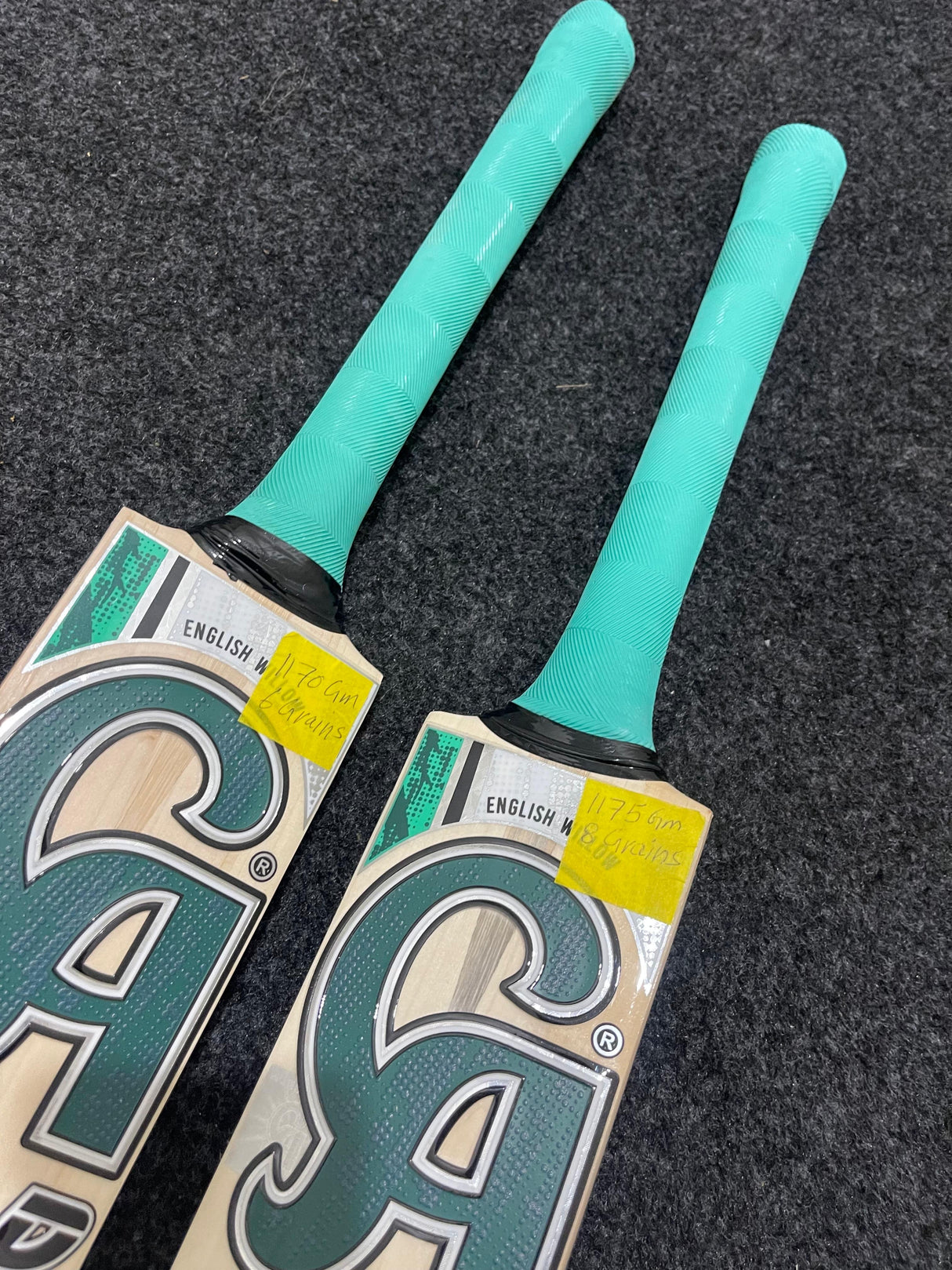 CA Gold 8000 English Willow Cricket Bat / 1170g 6 Grains & 1175g 8 Grains - 2.7 lb