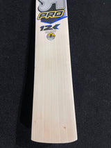 CA PRO 12k English Willow Bat | 1170g 6 Grains - 2.7 lb