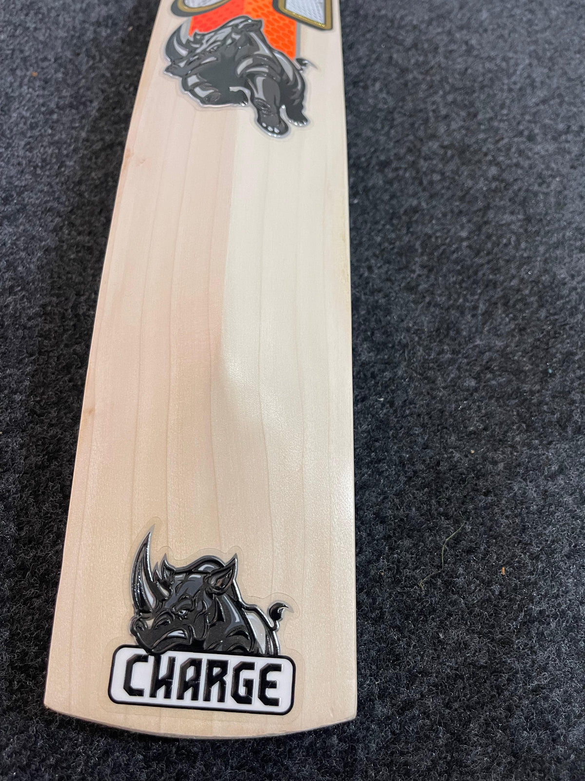 CA CHARGE English Willow Cricket Bat -1170g - 2.7 lb