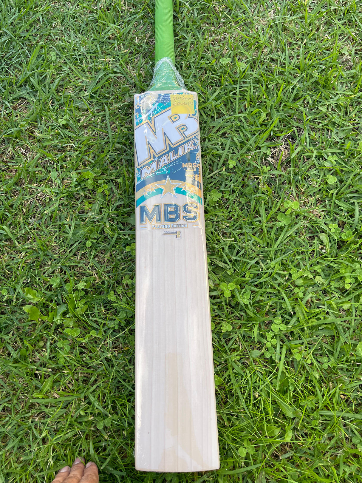MB MALIK PLAYERS EDITION ENGLISH WILLOW CRICKET BAT -1248g-6 Grains