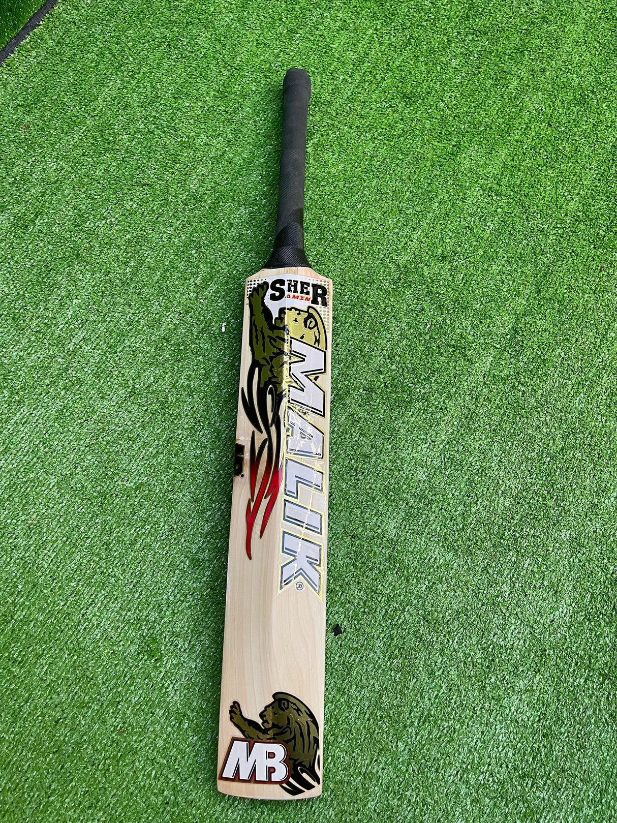 MB MALIK SHER AMIN English Willow Cricket bat--1209g