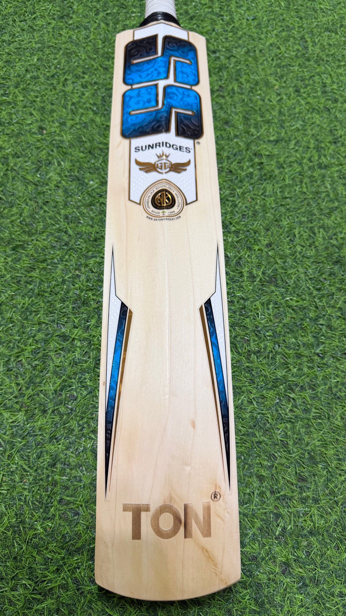 SS SMACKER BLASTER Premium English willow Cricket Bat - 1165g