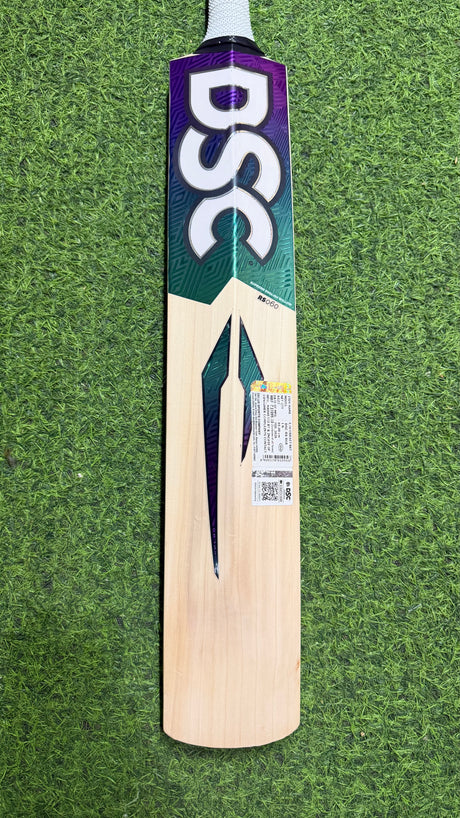 DSC RS 060 -Grade 1 English willow Cricket Bat - 9 Grains - 1195g