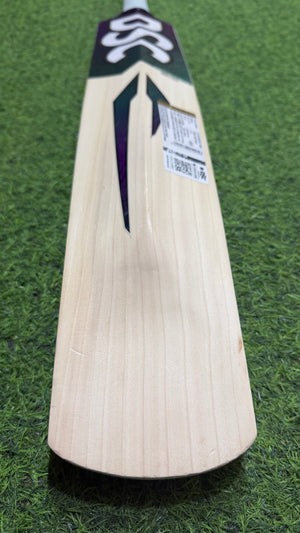 DSC RS 060 -Grade 1 English willow Cricket Bat - 9 Grains - 1195g