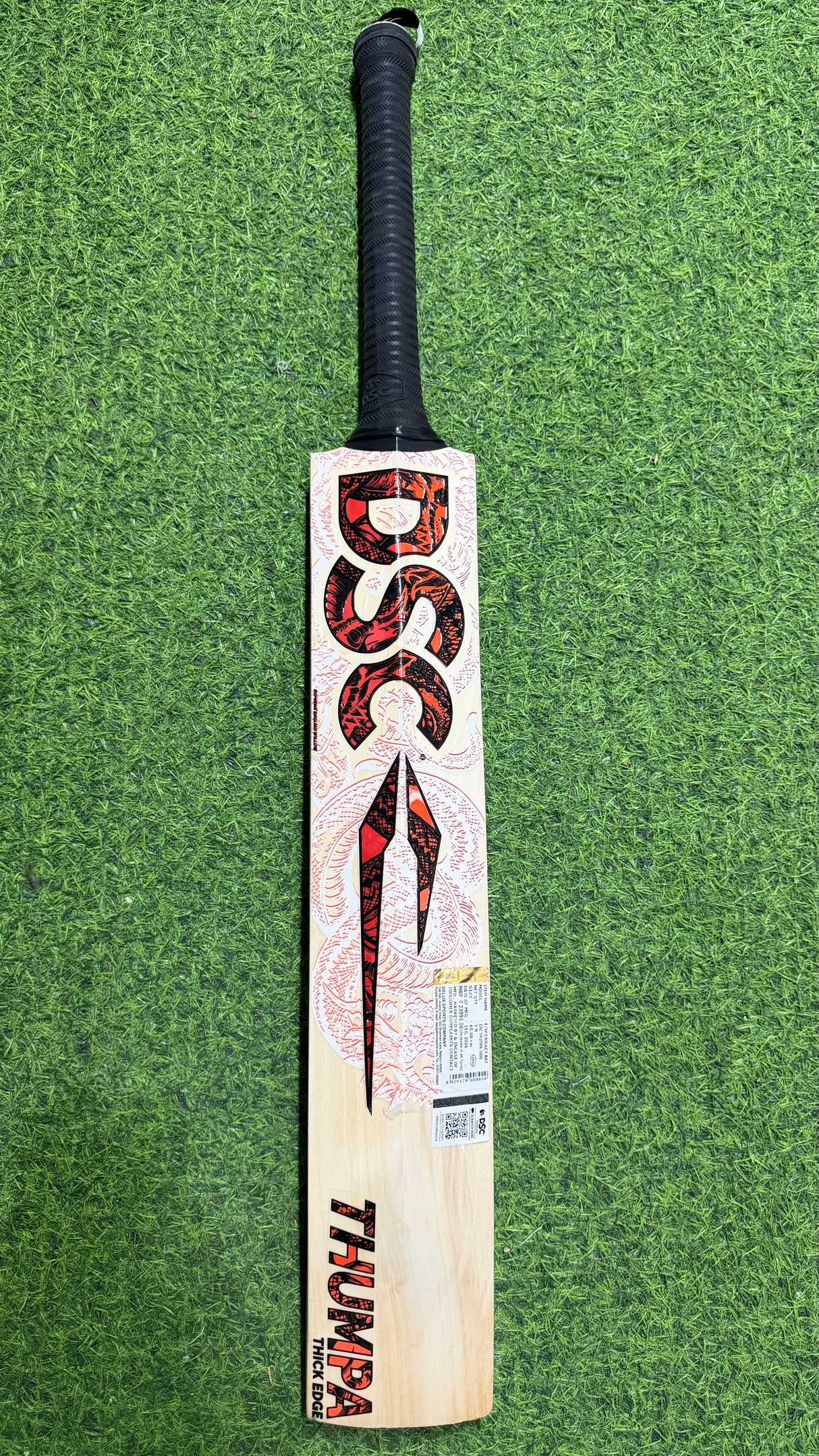 DSC Thumpa 3000 Edition English willow Cricket Bat - 12 Grains - 1250g