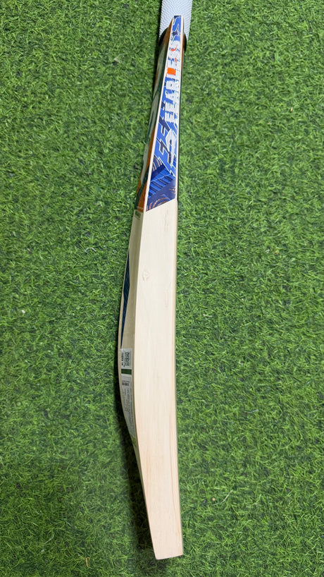 DSC KRUNCH 5.0 Grade 2 English willow Cricket Bat - 9 Grains - 1150g